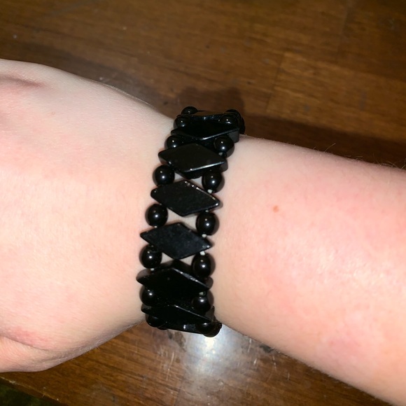 Bundle of 3 stone bracelets - Picture 3 of 5